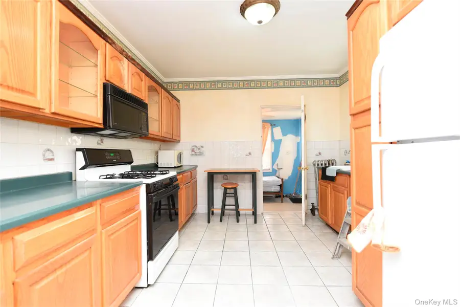 86-09 76th Street, Woodhaven, NY 11421 - Image #2