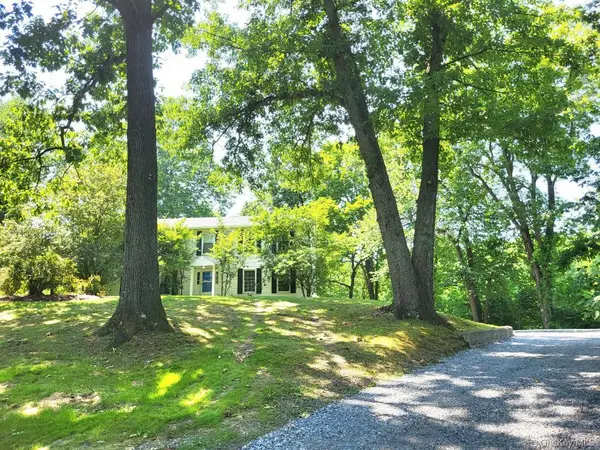 15 Blue Jay Drive, Newburgh, NY 12550