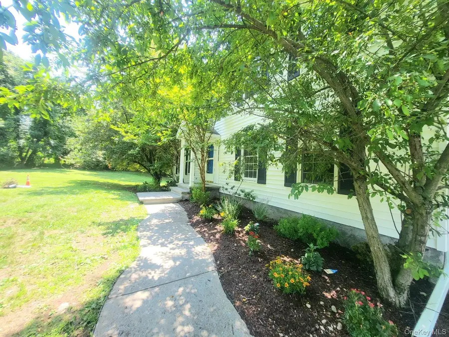 15 Blue Jay Drive, Newburgh, NY 12550 - #3