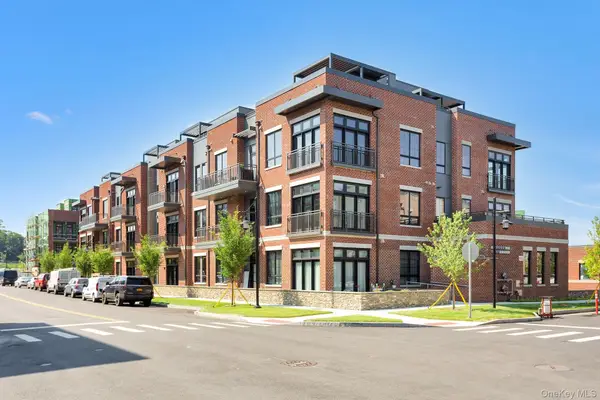 102 Legend Drive #101, Sleepy Hollow, NY 10591