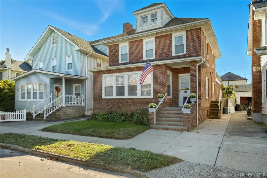 430 W Walnut Street, Long Beach, NY 11561 - Image #3