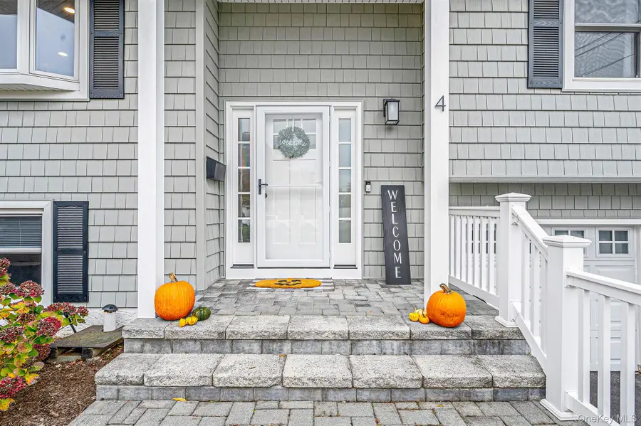 4 Lehigh Drive, Smithtown, NY 11787 - Image #3