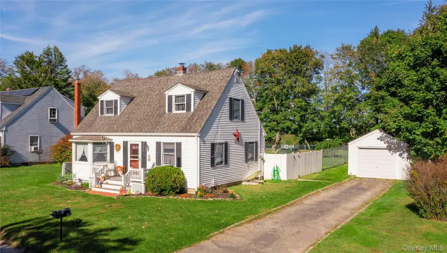 28 (aka 710) Sound Road, Greenport, NY 11944 - #2