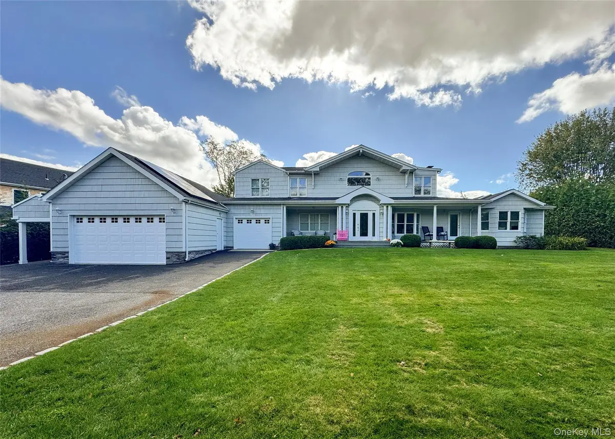 137 South Road, Westhampton, NY 11977 - #1