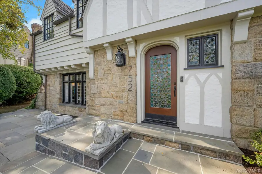 752 Forest Avenue, Rye, NY 10580 - Image #3