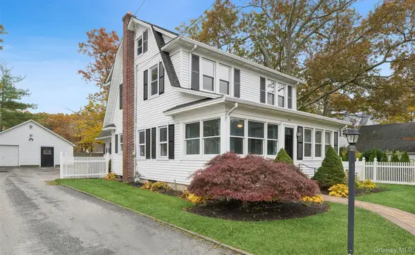 148 Woodhull Avenue, Riverside, NY 11901