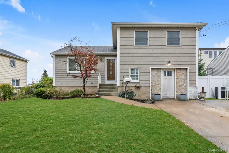 26 Cheshire Road, Inwood, NY 11096 - Image #2