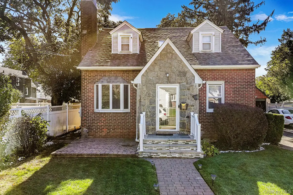 800 Wesley Street, Baldwin, NY 11510 - Image #1