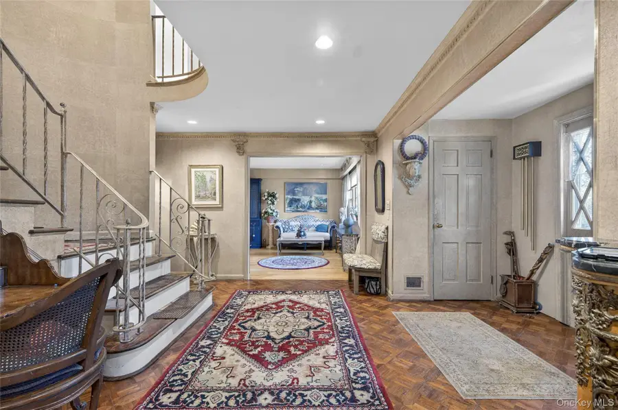 300 Circle Road, Muttontown, NY 11791 - Image #2