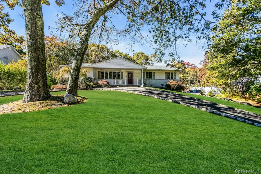 34 Winston Drive, Smithtown, NY 11787 - Image #2