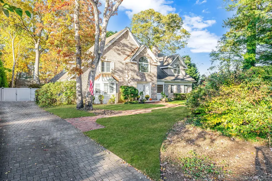 15 Riviera Court, Great River, NY 11739 - Image #2