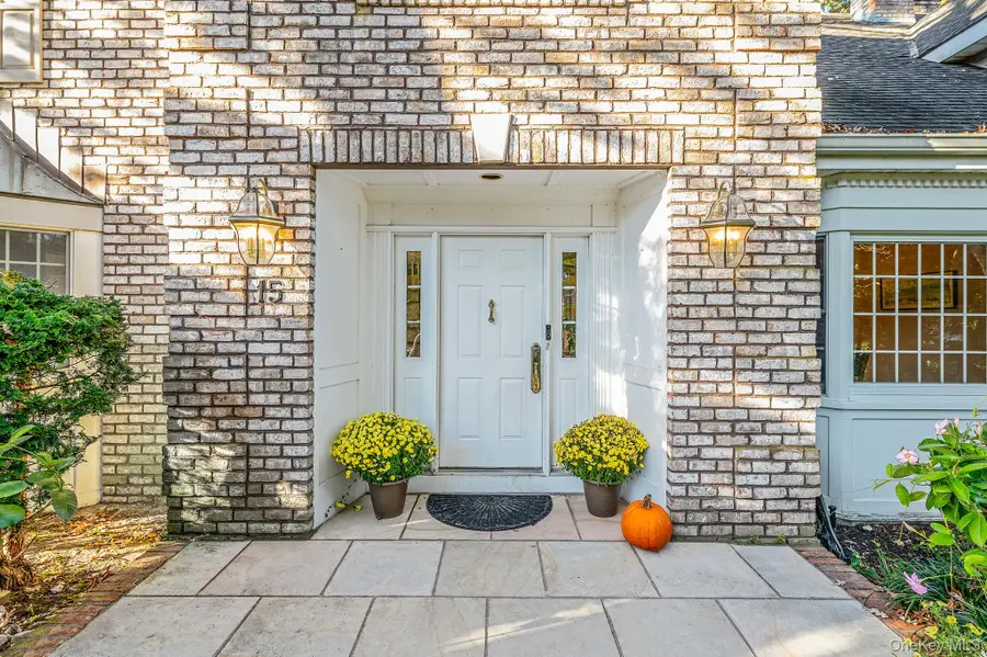 15 Riviera Court, Great River, NY 11739 - Image #3