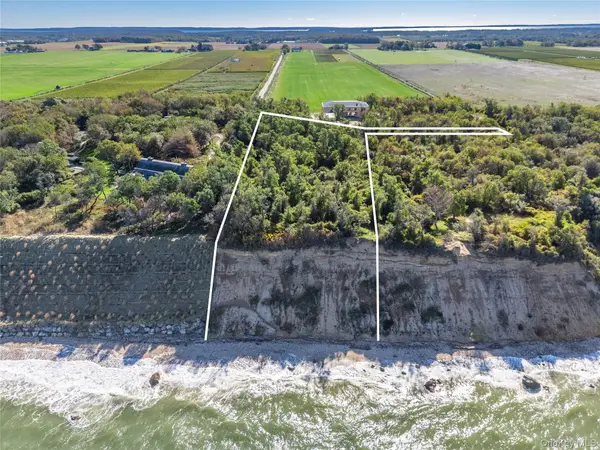 6121 Oregon Road, Cutchogue, NY 11935