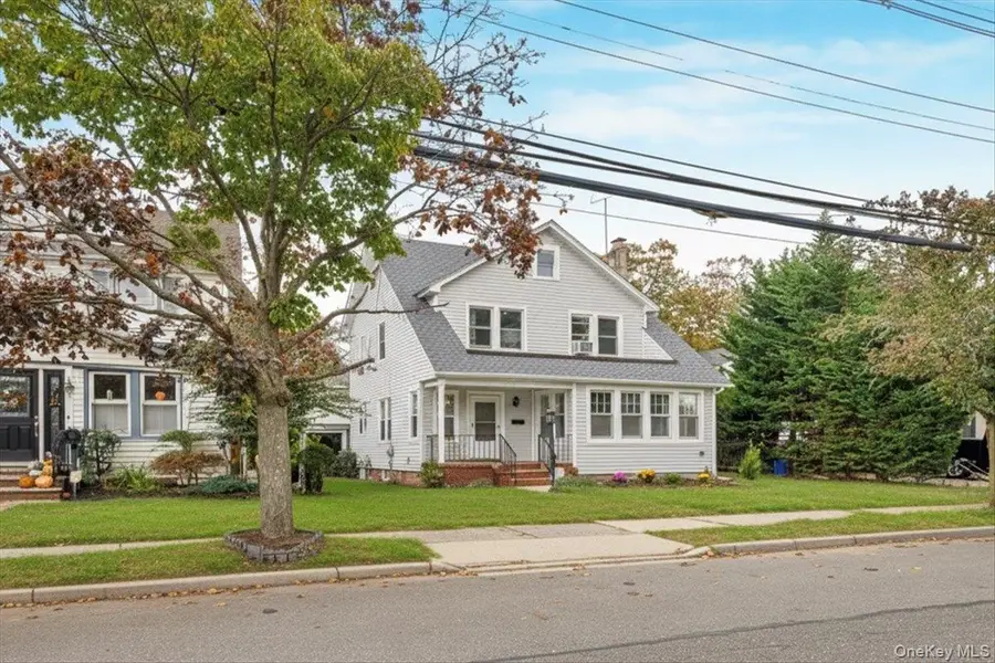 327 N Forest Avenue, Rockville Centre, NY 11570 - Image #3