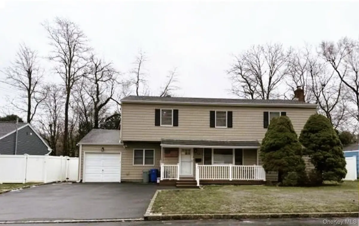 10 Armell Street, Huntington Station, NY 11746 - Image #1