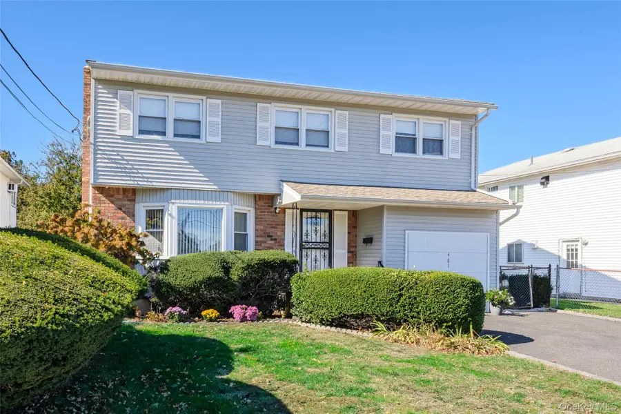 461 N Newbridge Road, Levittown, NY 11756 - Image #3