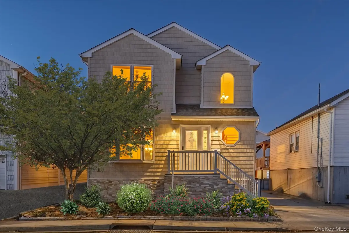 647 Lincoln Street, Baldwin Harbor, NY 11510 - Image #1