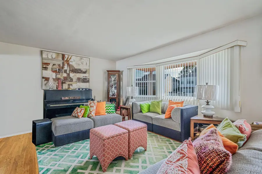 2595 Castle Court, North Bellmore, NY 11710 - Image #2