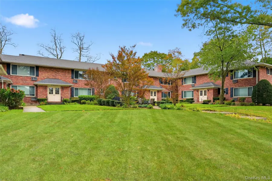 131 Edmunton Drive #G14, North Babylon, NY 11703 - Image #2