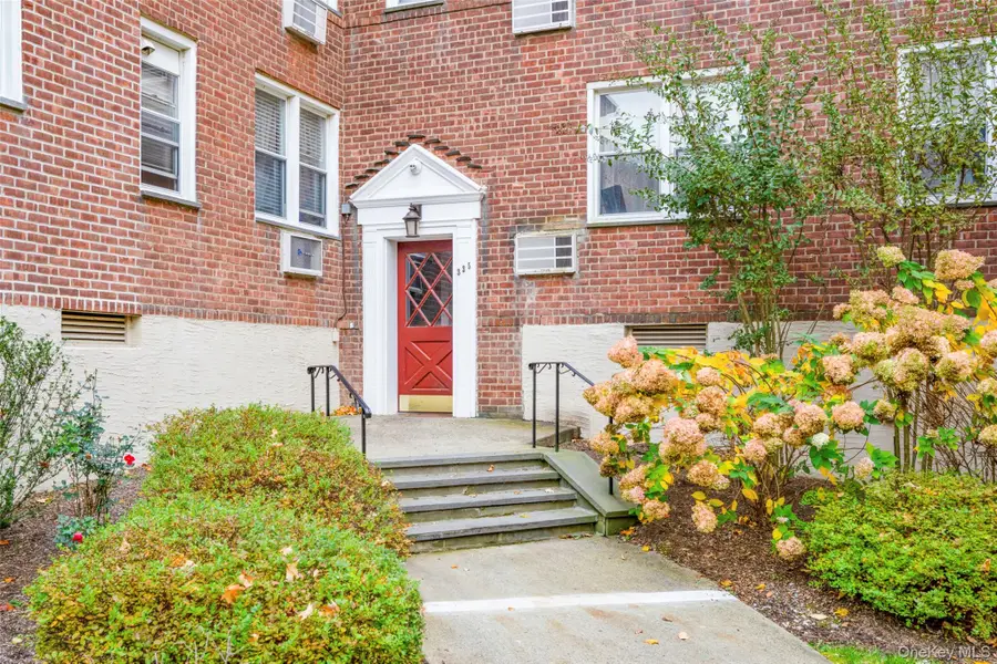 325 Palmer Terrace #2C, Mamaroneck, NY 10543 - Image #2
