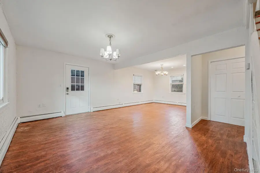 89 Tanners Lane, Levittown, NY 11756 - Image #2