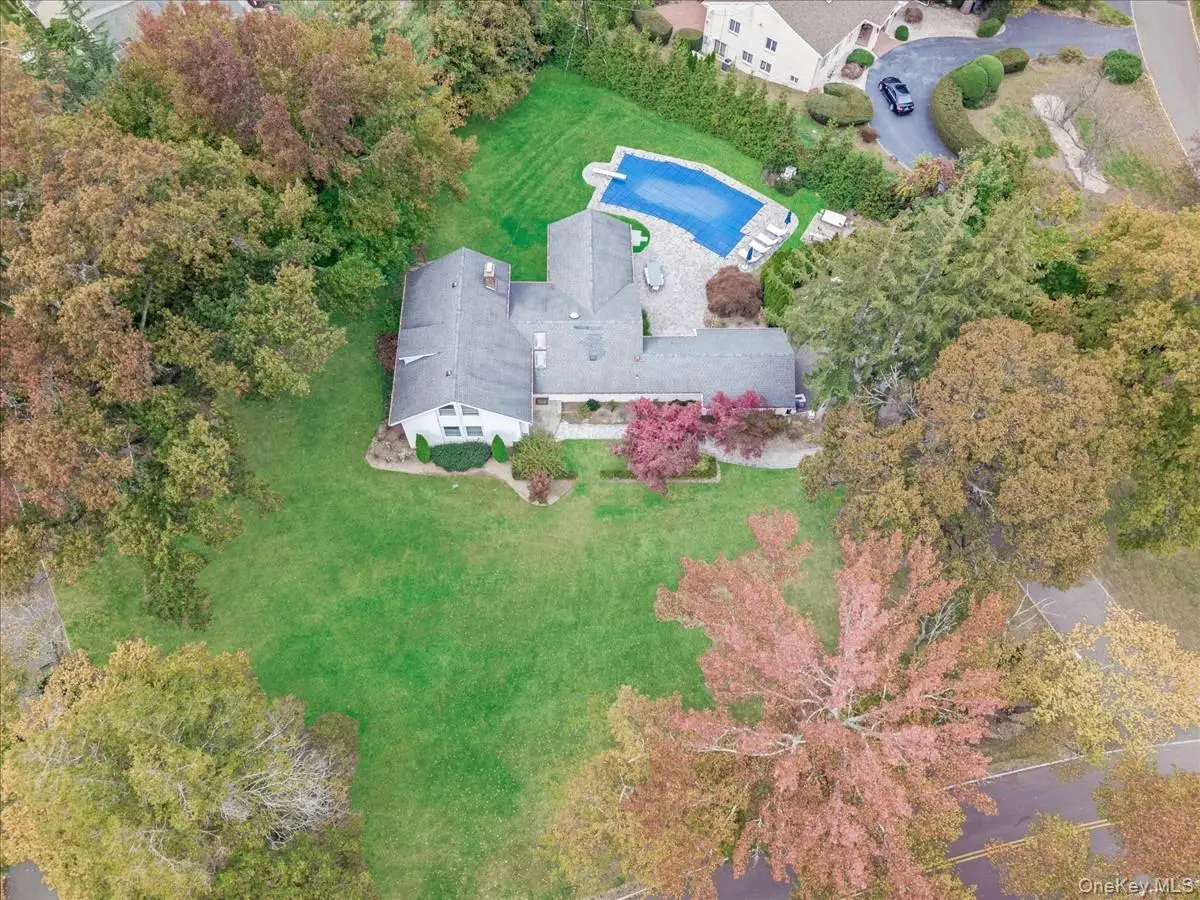 1 Cypress Avenue, Great Neck, NY 11024 - Image #1