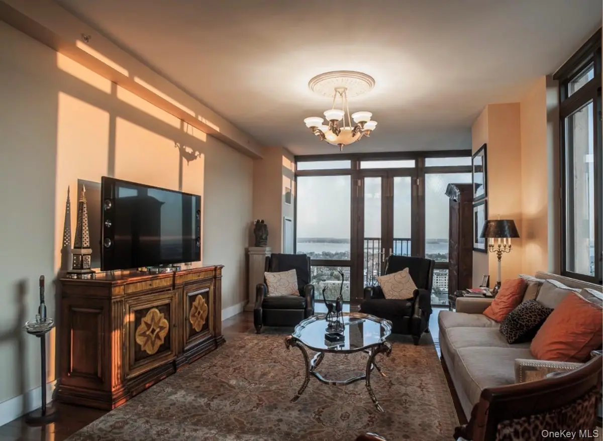 175 Huguenot Street #2403, New Rochelle, NY 10801 - Image #1