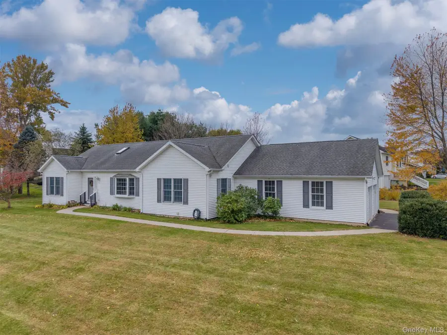 11 Carol Anns Way, Saugerties, NY 12477 - Image #3