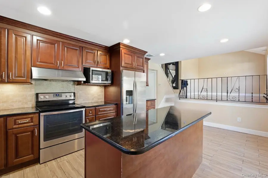 3 Date Street, Central Islip, NY 11722 - Image #3