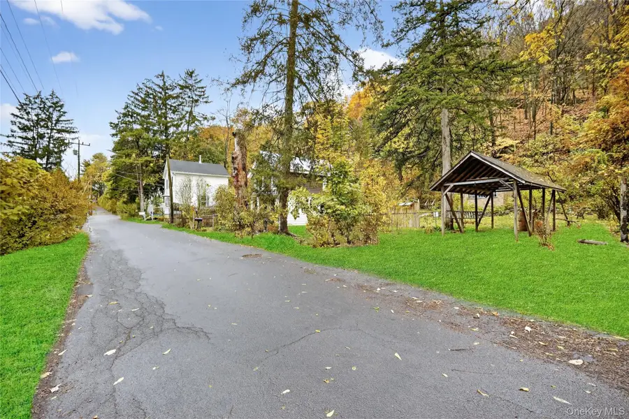 81 Dewitt Street, Kingston, NY 12401 - Image #2