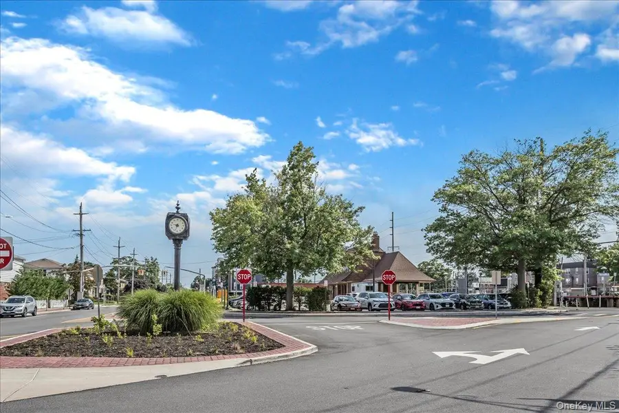 34 Wilson Road, Valley Stream, NY 11581 - Image #3