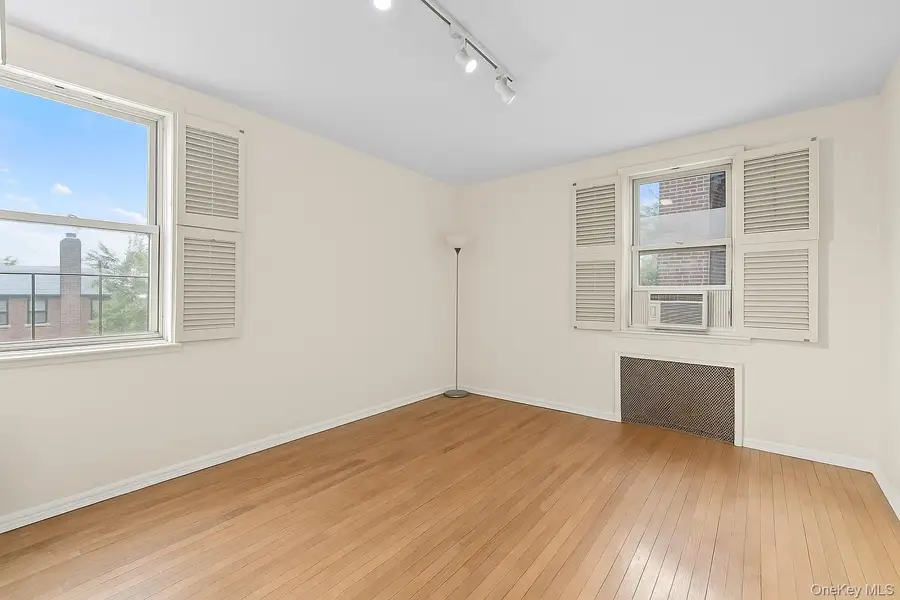 8435 Lander Street #2B, Briarwood, NY 11435 - Image #3