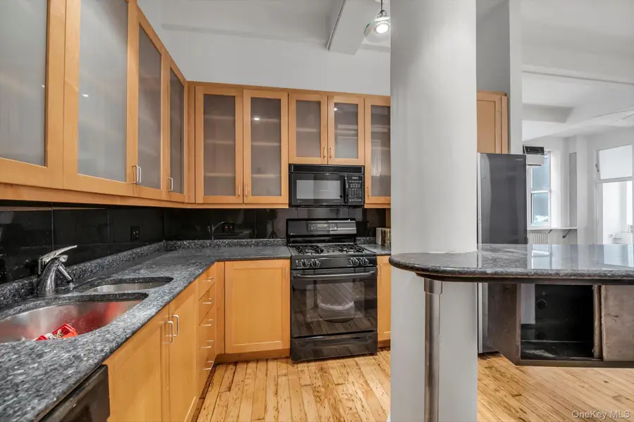 121 W 17th Street #3B, Manhattan, NY 10011 - Image #3