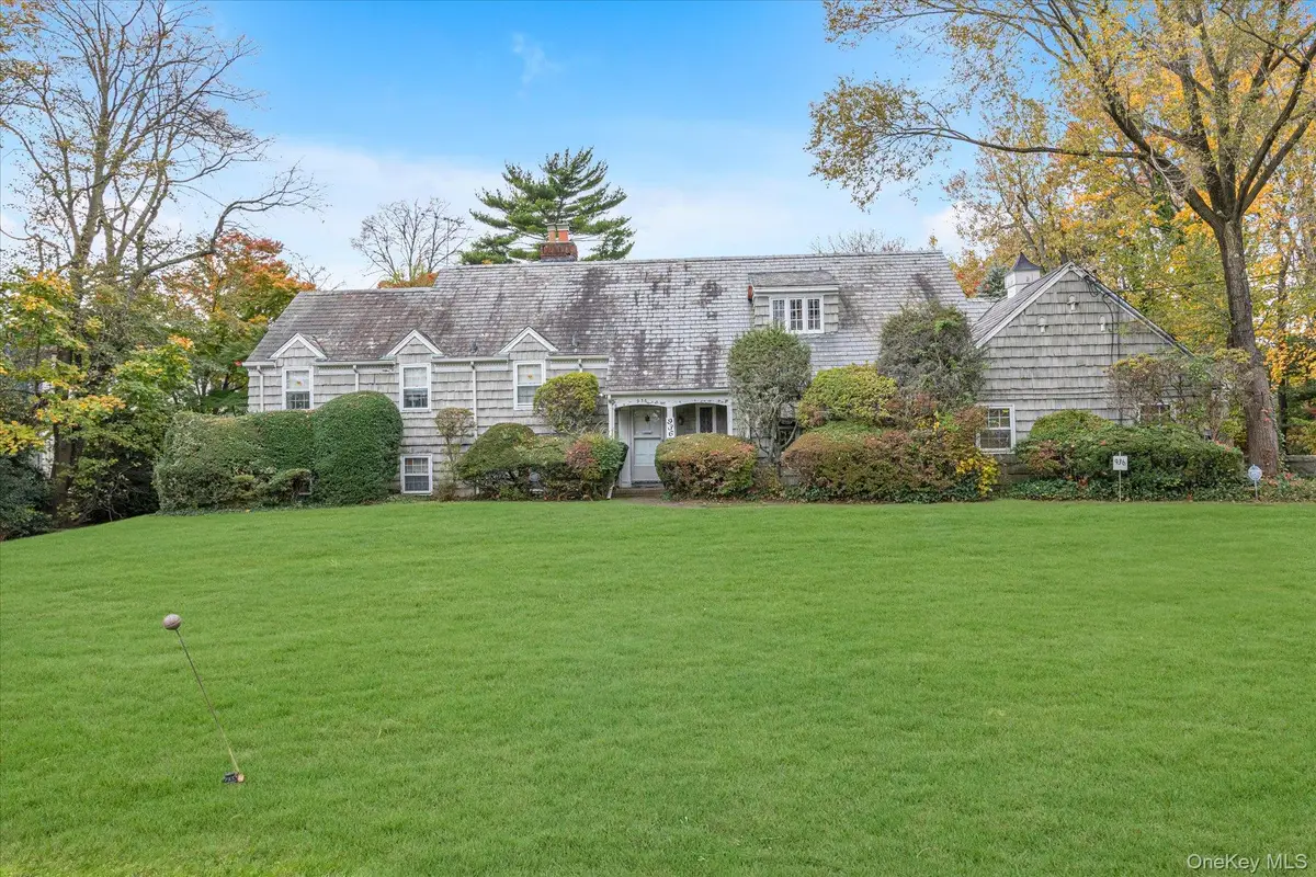 936 Madison Street, Hewlett Neck, NY 11598 - Image #1