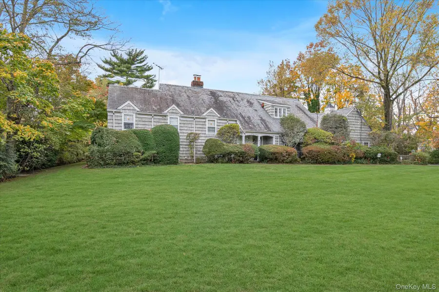 936 Madison Street, Hewlett Neck, NY 11598 - Image #2