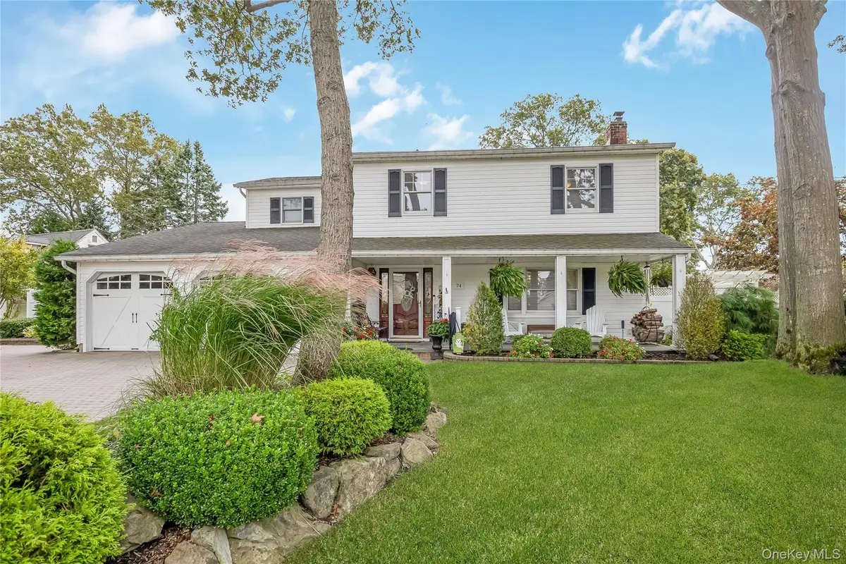 74 Loop Drive, Sayville, NY 11782 - Image #1
