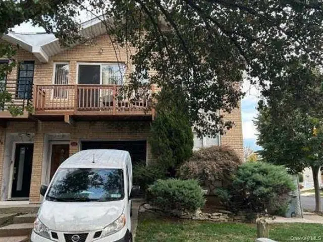 332 Saint Johns Avenue, Staten Island, NY 10305 - Image #1