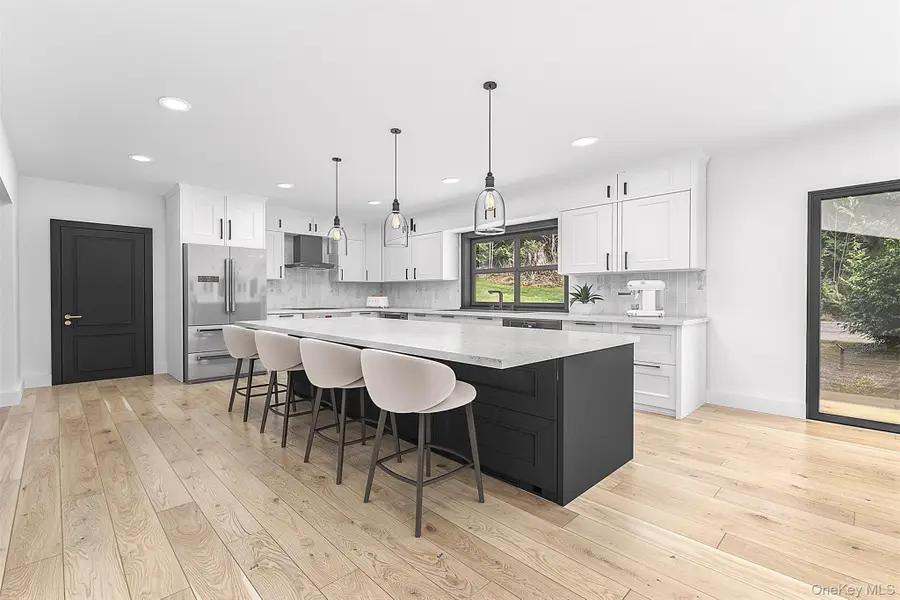 22 Arlington Terrace, Lake Grove, NY 11755 - Image #3