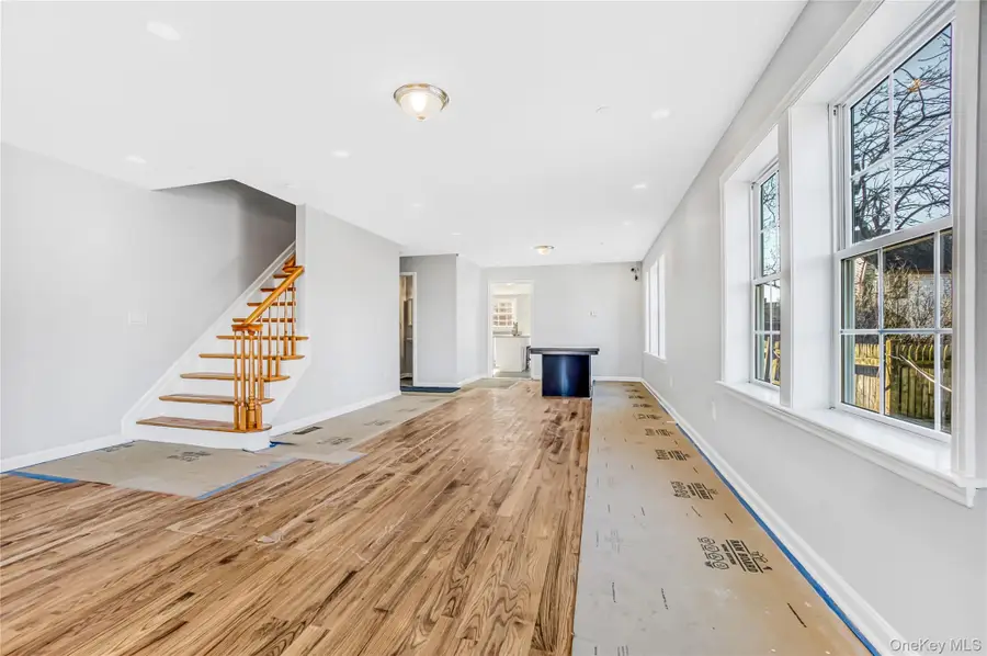 911 Hicksville Road, Far Rockaway, NY 11691 - Image #2