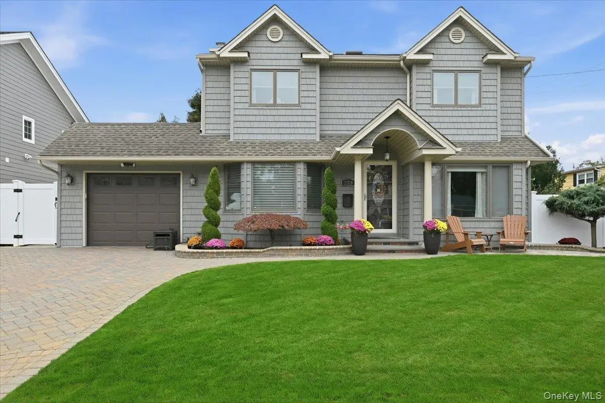 259 Ocean Avenue, Massapequa Park, NY 11762 - Image #1