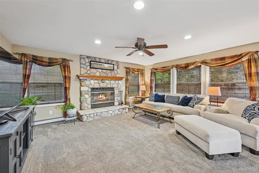 2775 W Creek Avenue, Cutchogue, NY 11935 - Image #3