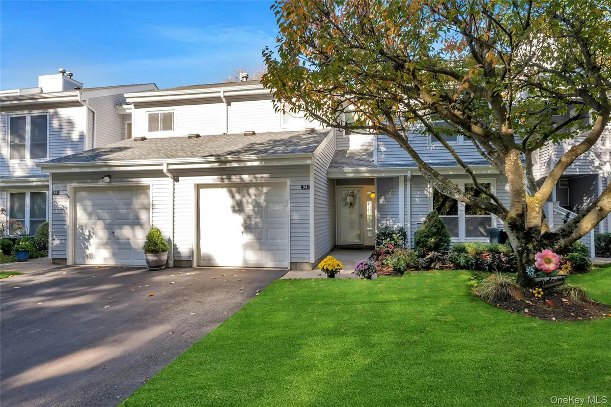 94 Hampton Vista Drive, Manorville, NY 11949 - Image #1