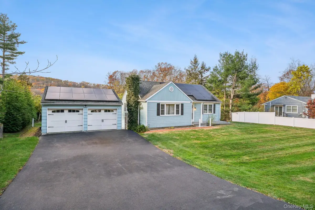 15 S Beechwood Road, Bedford Hills, NY 10507 - Image #1