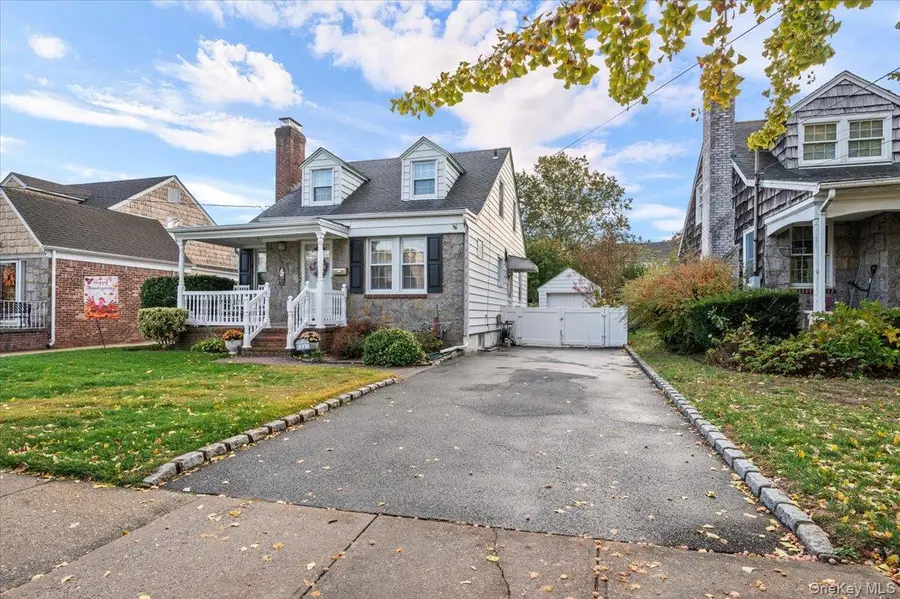 11 Walker Street, Malverne, NY 11565 - Image #2