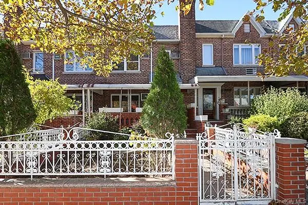 6364 78th Street, Middle Village, NY 11379 - Image #3