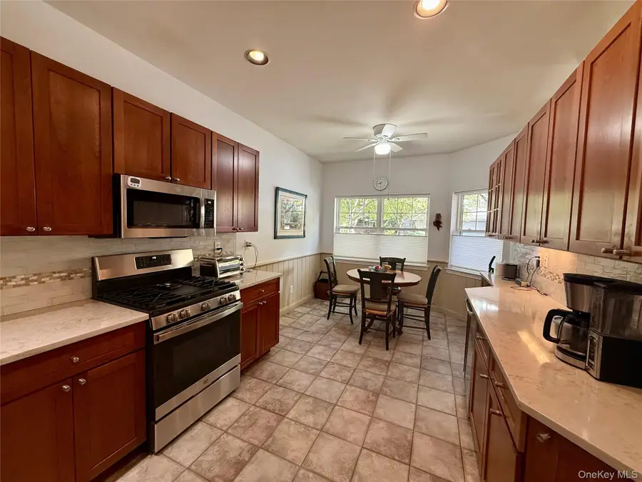 10 Briarbrook Drive, Briarcliff Manor, NY 10510 - Image #2