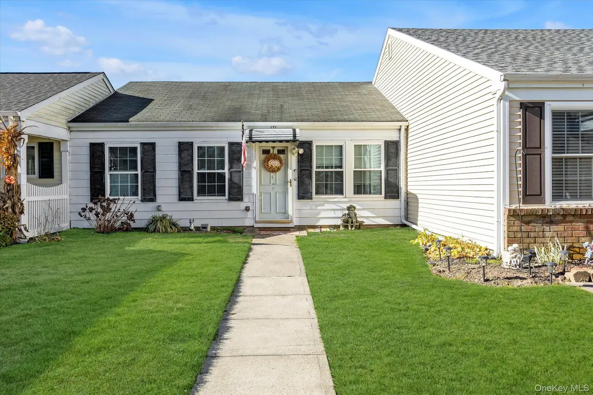 141 Forge Lane, Coram, NY 11727 - Image #1