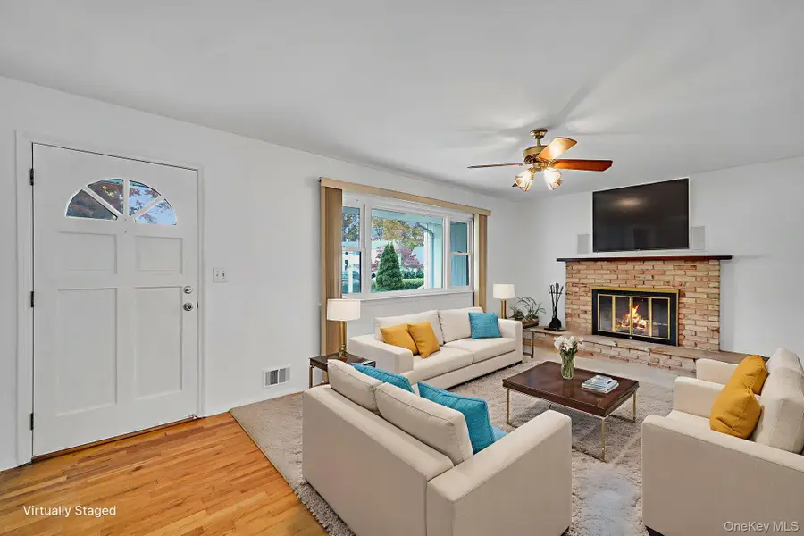 2 Garden Court, Port Jefferson Station, NY 11776 - Image #3