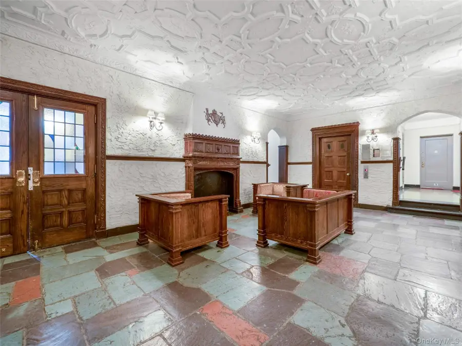 2 Westchester Ave #2L, White Plains, NY 10601 - Image #3