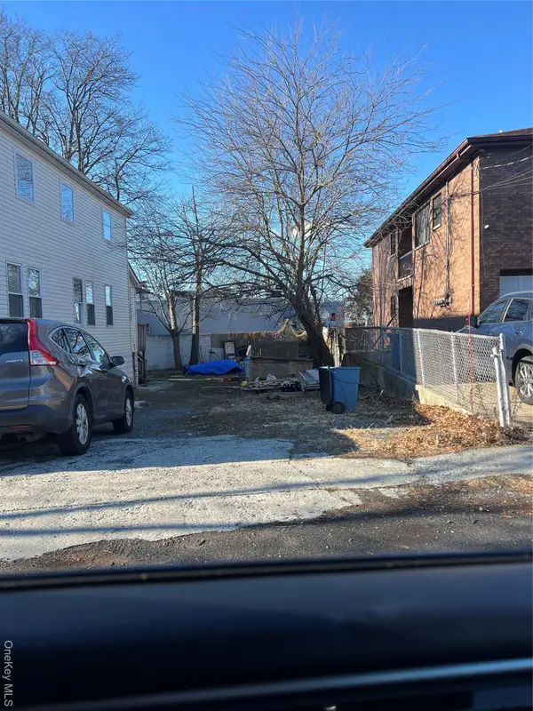 505 Minnieford Avenue, Bronx, NY 10464